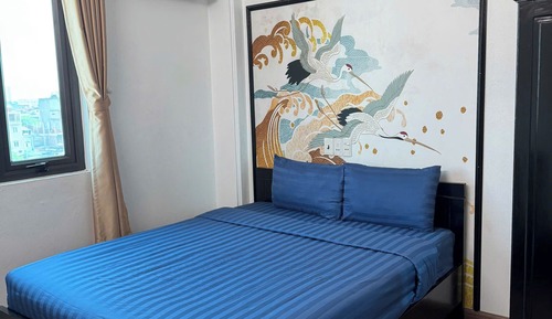 Standard Room, 1 Queen Bed, City View