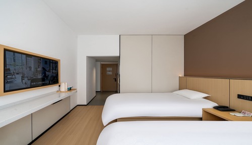 Basic Twin Room