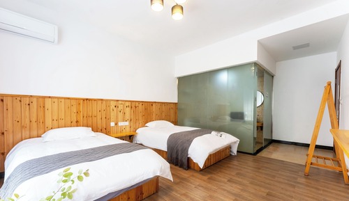 Basic Twin Room