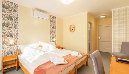 Deluxe Double Room, River View