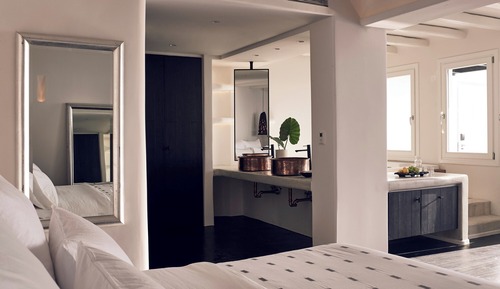Cavo Tagoo Diamond Suite with Pool and Caldera Sunset View