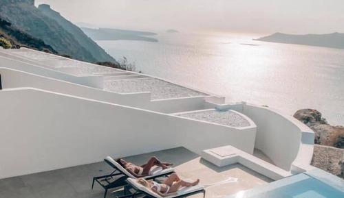 Grand Honeymoon Suite Private Pool with Caldera Sunset View