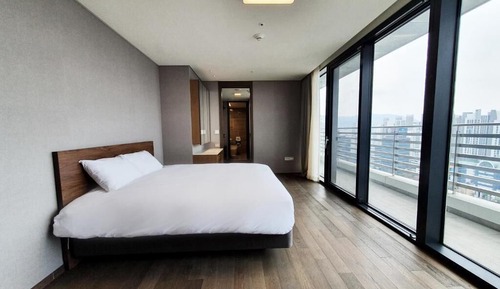 DUPLEX PENTHOUSE (8 people)