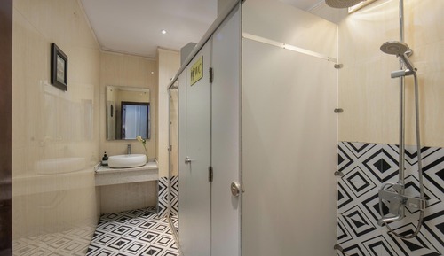 1 Bunk Bed in 10 Beds Mixed Dormitory