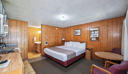 King Kitchenette Room