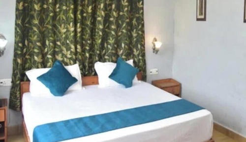 Double Room, Hill View