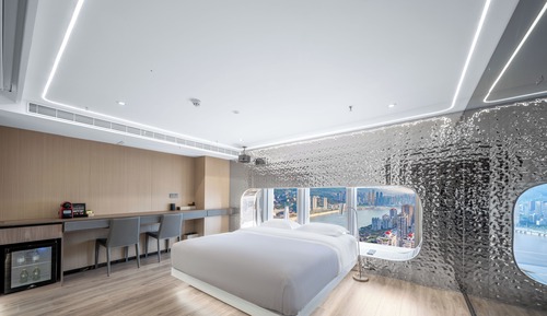 Space Pod - Peninsula River View King Room