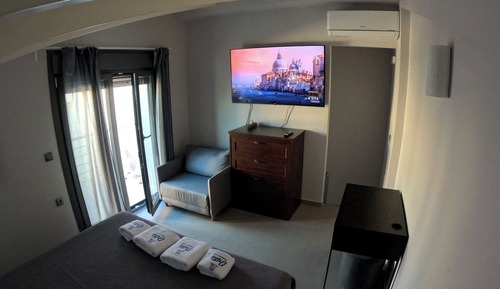 Deluxe Suite, Balcony, City View