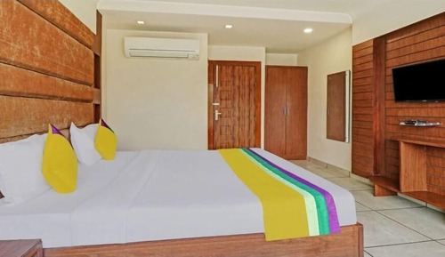Economy Double Room, City View
