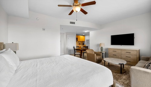 Studio, Ocean View (709)