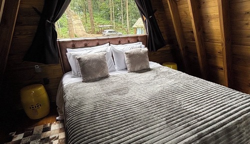 Deluxe Chalet, Balcony, Garden View