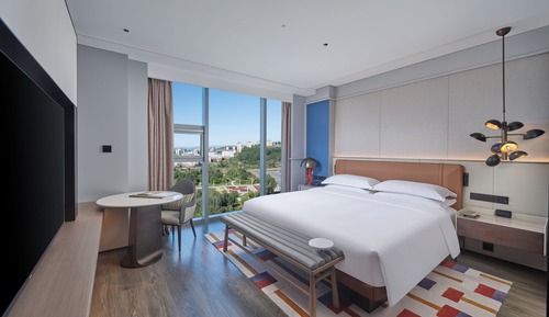 Deluxe Suite, 1 King Bed