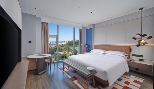 Deluxe Suite, 1 King Bed