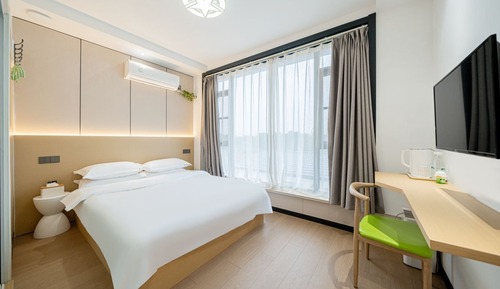 Basic Double Room