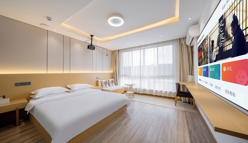 Deluxe Double Room, Garden View