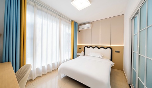 Comfort Suite, Lake View