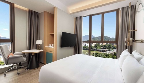 Superior Room, 1 King Bed, Non Smoking