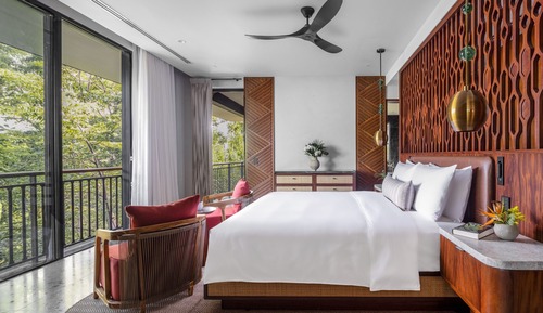 Basic Room, 1 King Bed, Non Smoking, Balcony (View)