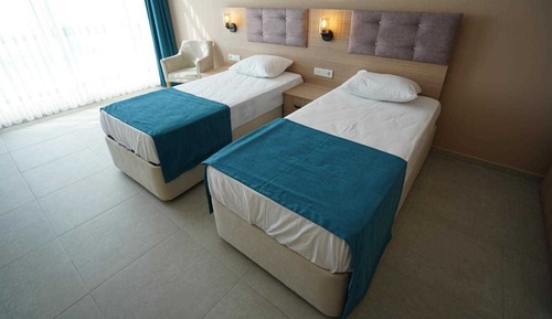 Deluxe Triple Room, Multiple Beds