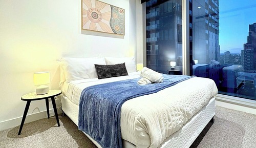 Luxury Apartment, 2 Bedrooms, City View (1301)