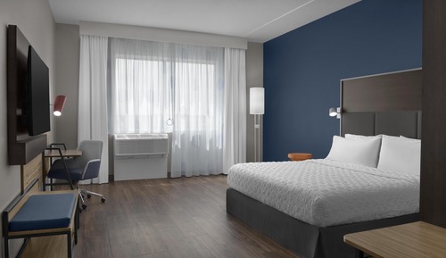 Room, 1 King Bed, Accessible, Bathtub