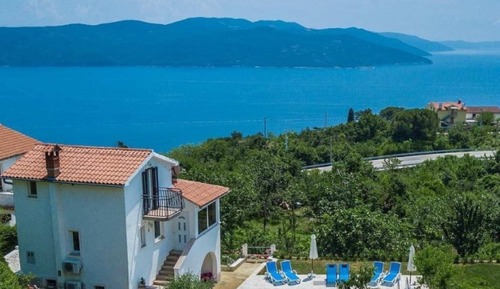 Apartment (One Bedroom Apartment with Pool)