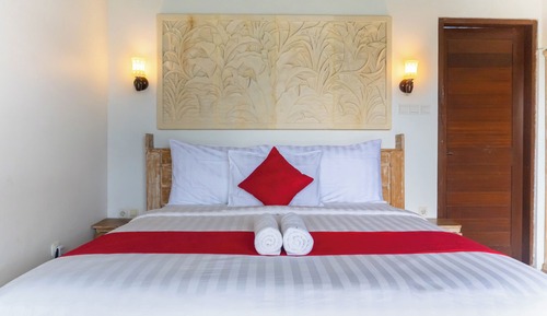 Deluxe Room, Pool View