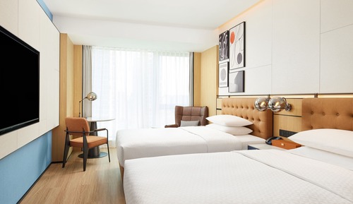 Room, 2 Double Beds, City View