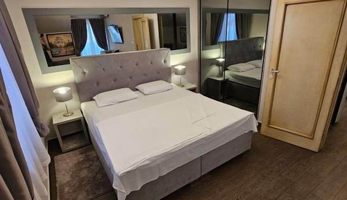 Executive Apartment, Balcony