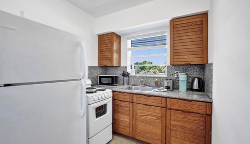 Premium Studio Suite, Pool View