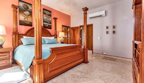 Superior Condo