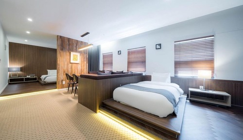 Premium Twin Room