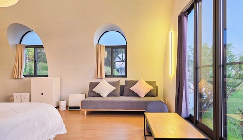 Deluxe Studio Suite, Courtyard View