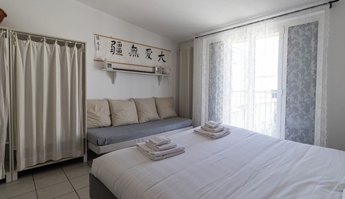 Apartment (1 Bedroom)