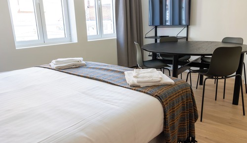 Economy Apartment, 1 Queen Bed, Ensuite