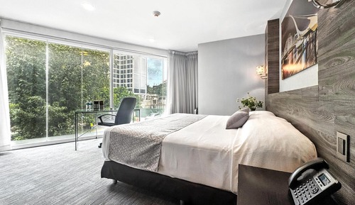 Apartment, 1 King Bed, Executive Level