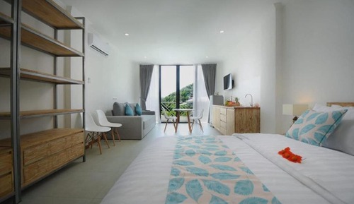 Comfort Studio Suite, Balcony, City View