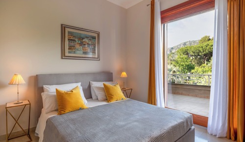 Deluxe Suite, Garden View