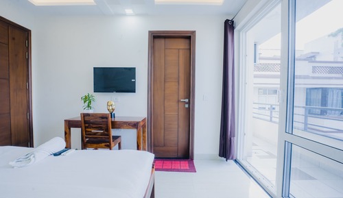 Deluxe Single Room, Balcony, City View
