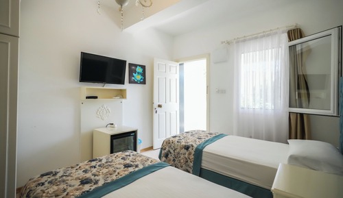 Twin Room, Garden View