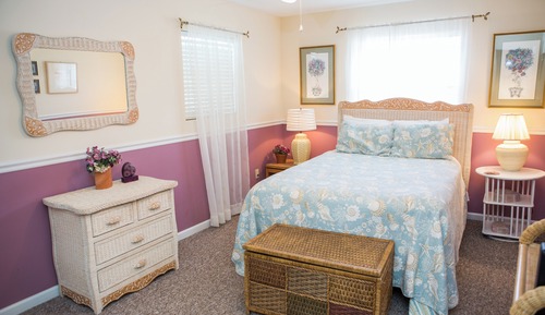 House, Multiple Beds, Patio (All's Well)