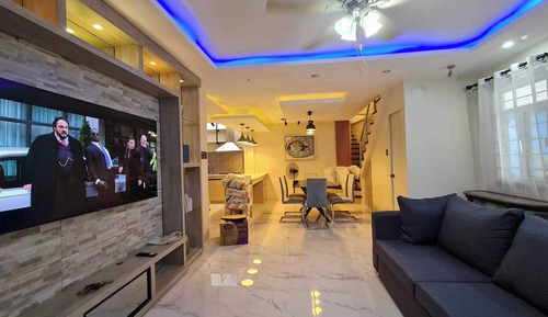 Standard House, 4 Bedrooms, Kitchen, Mountain View