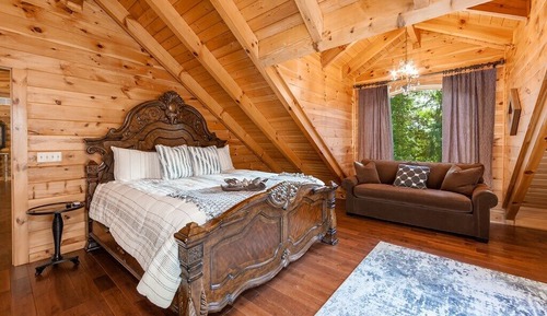 Cabin, Multiple Beds, Jetted Tub (Legend Crest Lodge)