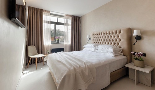 Deluxe Room, City View