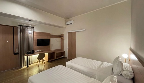 Deluxe Twin Room