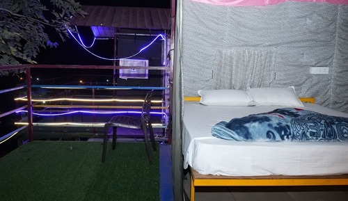 Signature Tent