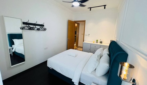 Club Triple Room