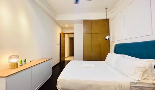 Elite Triple Room