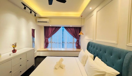 Gallery Triple Room