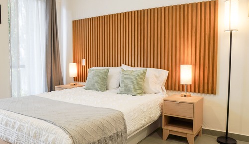 City Studio, 1 Queen Bed, Balcony